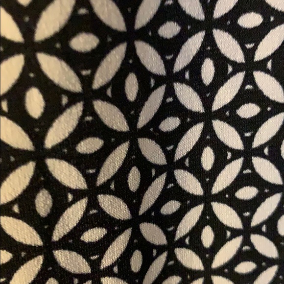 Pea in the Pod Maternity dress - Picture 3 of 3